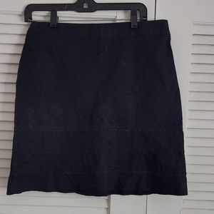 Women skirt size 8, black, brand Nanette lepore